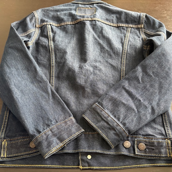 Mens Levis Denim Trucker Dark Wash  Jacket Size Small - Picture 10 of 10
